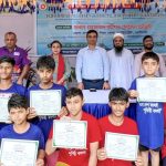 সনদ ও পুরস্কার বিতরণের মাধ্যমে নরসিংদীতে মাসব্যাপী সাঁতার প্রশিক্ষণ সম্পন্ন