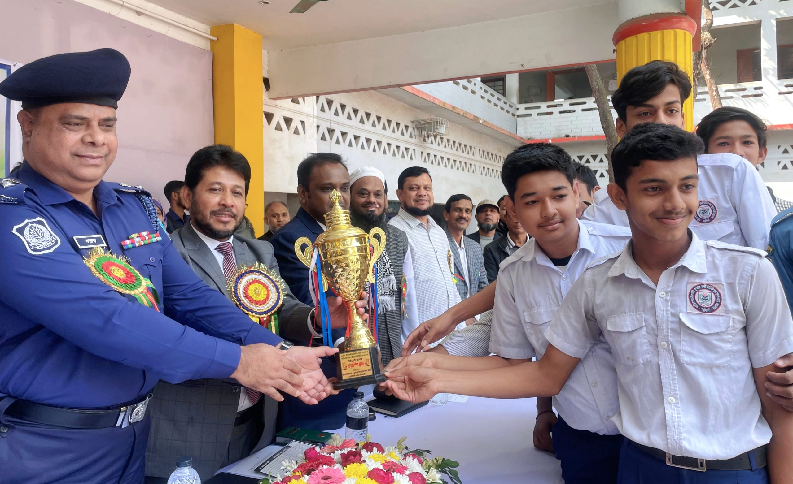 খেলাধুলার মানোন্নয়নে জেলার প্রতিটি ইউনিয়নে একটি করে মাঠ প্রস্তুত করা হবে  – জেলা প্রশাসক